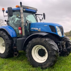 2016 New Holland T7.235