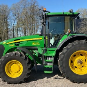2009 John Deere 7730
