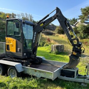 2020 Volvo EC20E + Trailer