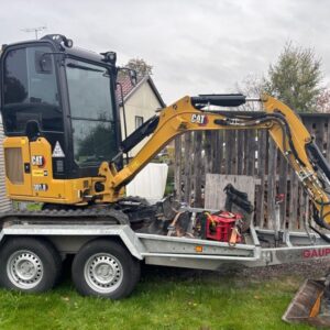 2013 CAT 301.8 + Trailer