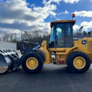 2020 John Deere 444 L